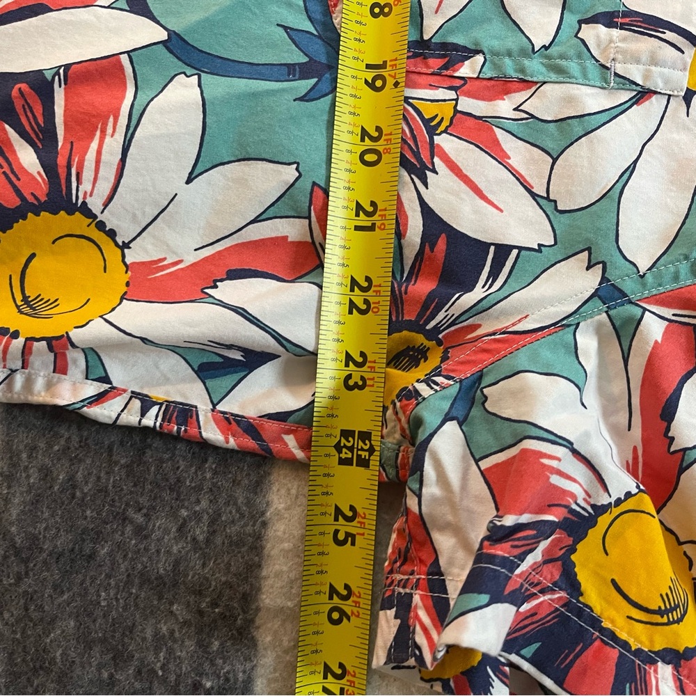J CREW Hawaiian floral shirt 👕 - Picture 2 of 3